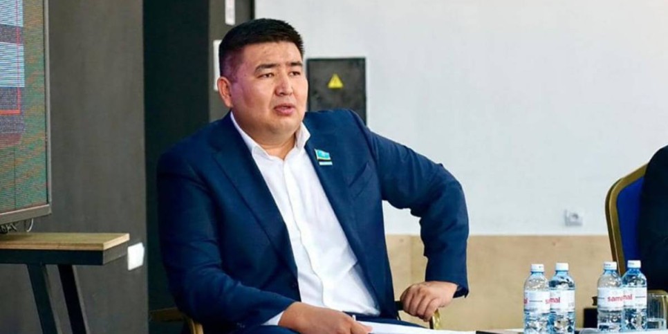 ПРЕЗИДЕНТТІҢ ЖҰМЫСЫНДА ҚАТЕЛІК БОЛУЫ МҮМКІН ЕМЕС – ЕЛНҰР БЕЙСЕНБАЕВ (ВИДЕО)