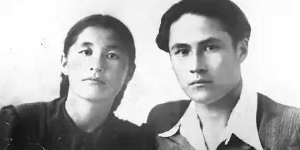 Қалтасындағы ақшаны шашып жібергенде Лашын еңбектеп жүріп сыпырып алды – Қалиқан Ысқақ