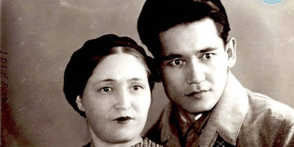 «Қатынымның сыртынан ғана көрдім». Бауыржан Момышұлы ең алғаш ұлды болғанын кімнен естіді?