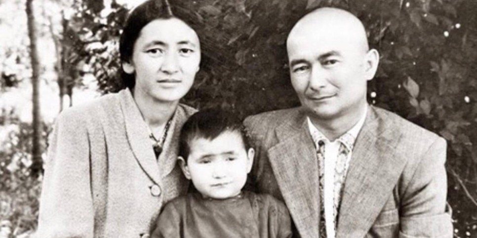 «Сәбитті үйінен де, кеңседен де таппадым». Ақын Сәбит Мұқановқа неге ренжіді?